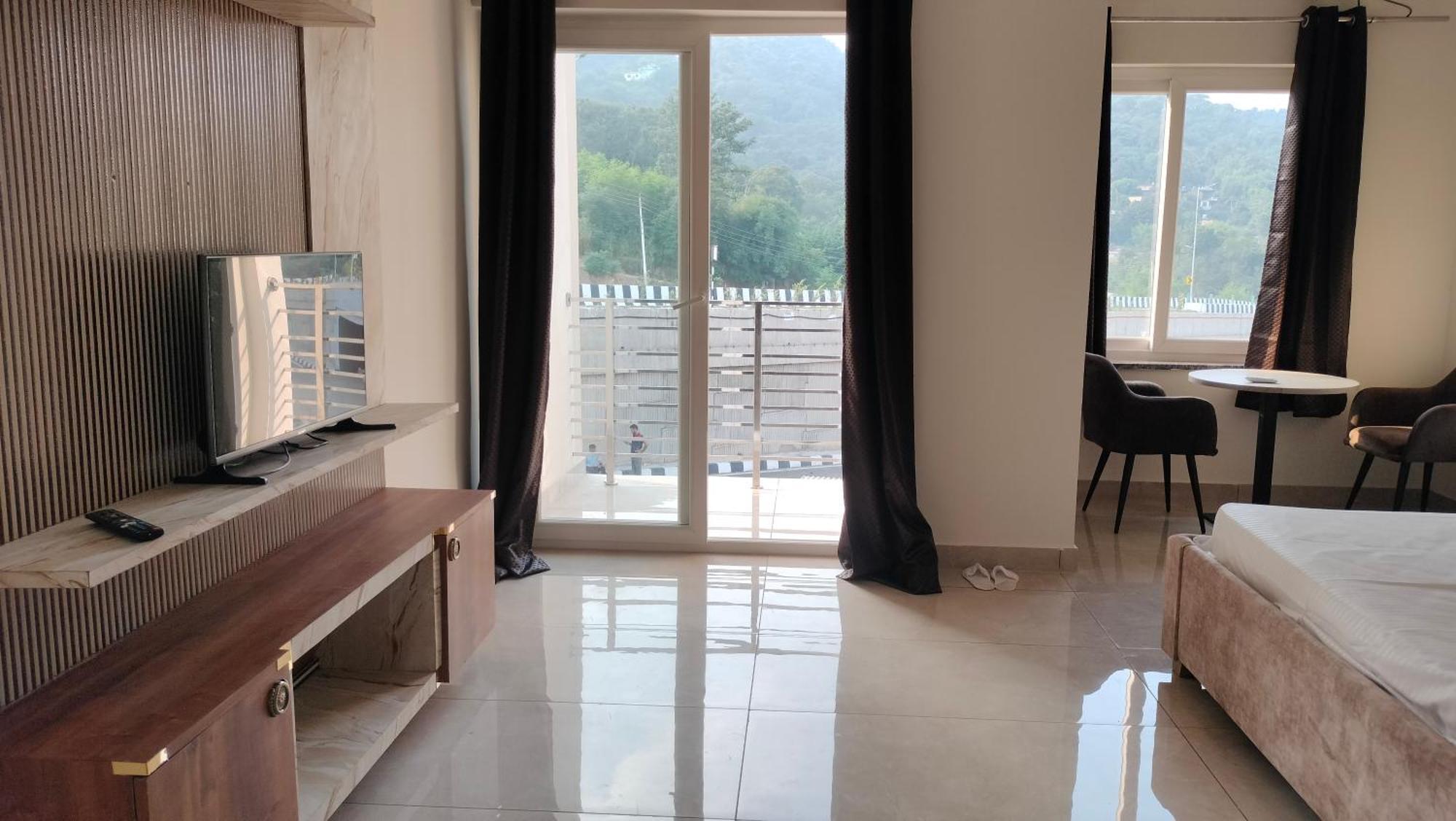 Govind Sagar View Hotel & Restaurant Bilaspur  Dış mekan fotoğraf
